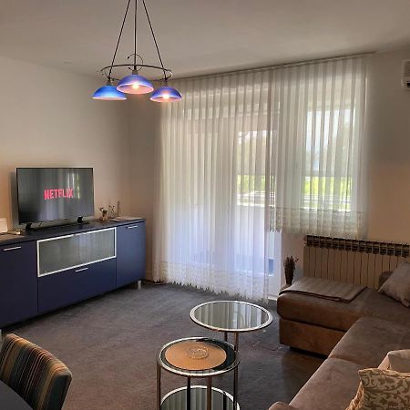 Apartman ニヴィーチェ エクステリア 写真