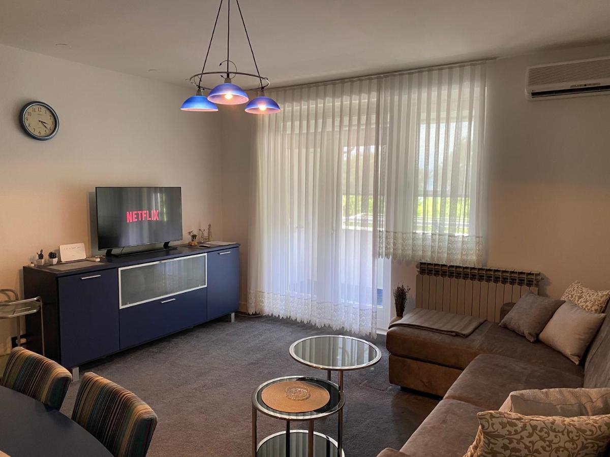 Apartman ニヴィーチェ エクステリア 写真