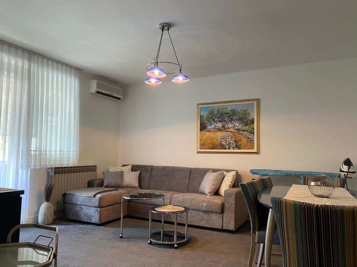 Apartman ニヴィーチェ エクステリア 写真